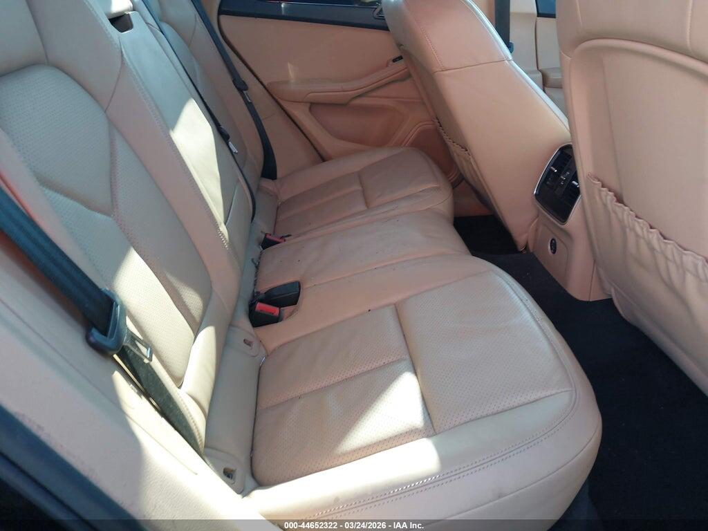 WP1AA2A5XJLB02850 2018 PORSCHE MACAN photo no. 8