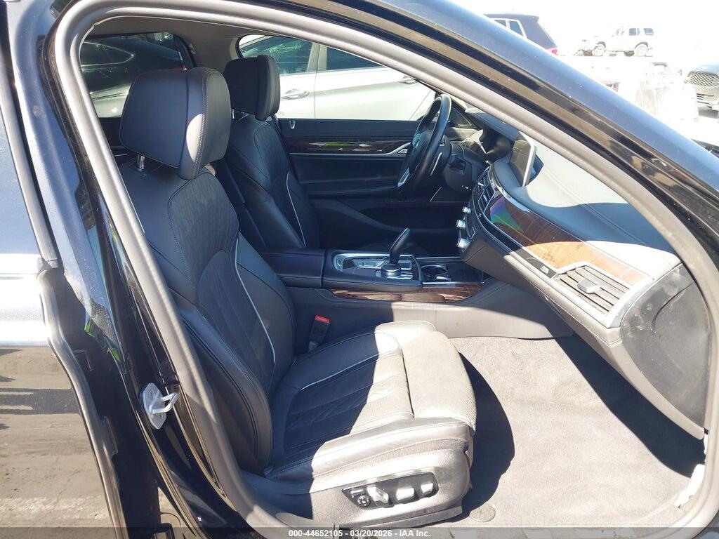 WBA7T2C07MCG11001 2021 BMW 740I photo no. 5