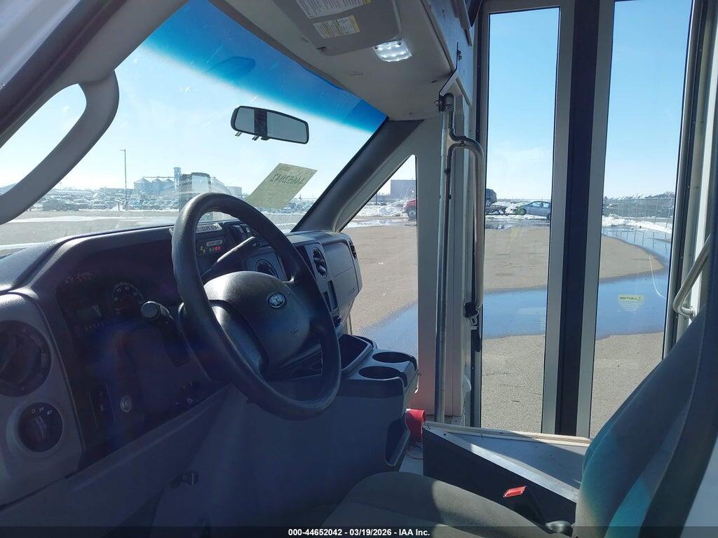 1FDFE4FS6JDC36315 2018 FORD E-450 CUTAWAY photo no. 6