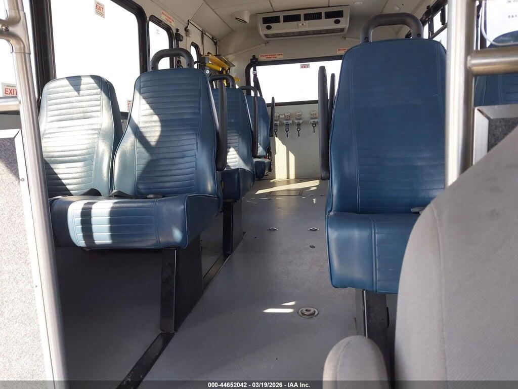 1FDFE4FS6JDC36315 2018 FORD E-450 CUTAWAY photo no. 7
