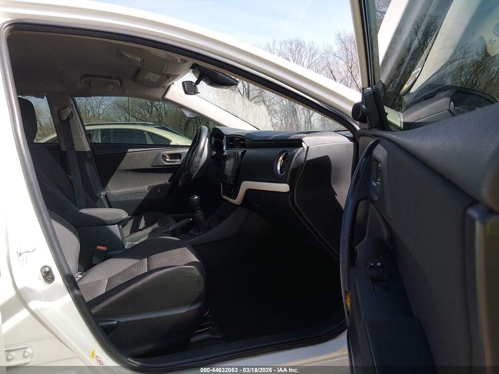 JTNKARJE5JJ574511 2018 TOYOTA COROLLA IM photo no. 5