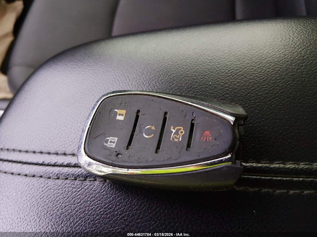 1G1ZE5STXHF144394 2017 CHEVROLET MALIBU photo no. 11