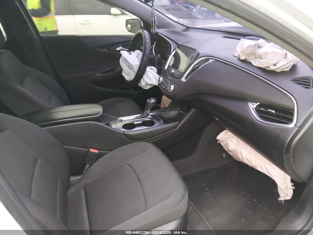 1G1ZE5STXHF144394 2017 CHEVROLET MALIBU photo no. 5