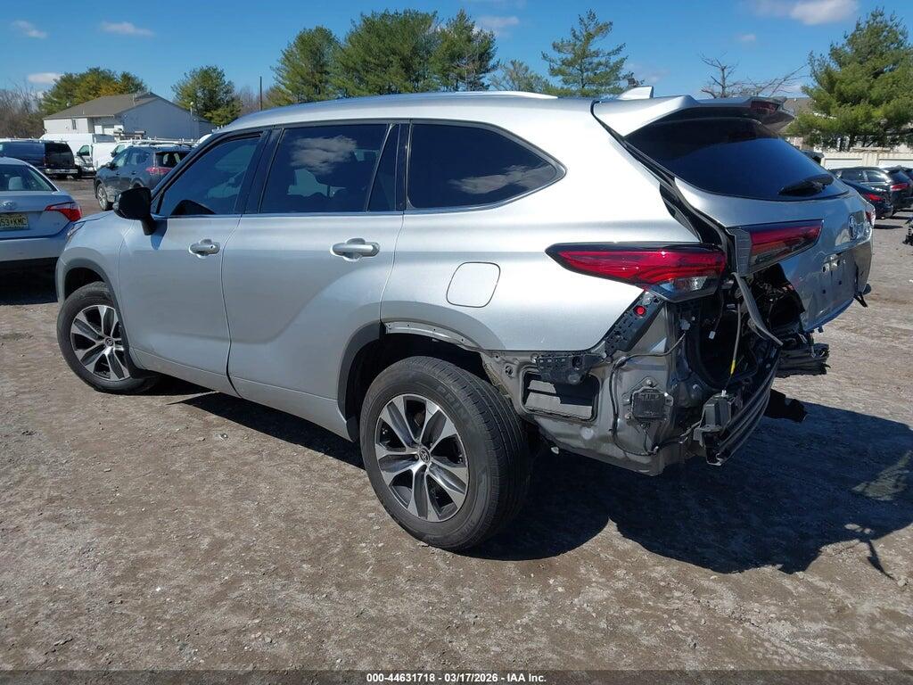5TDGZRBH9MS145620 2021 TOYOTA HIGHLANDER photo no. 3