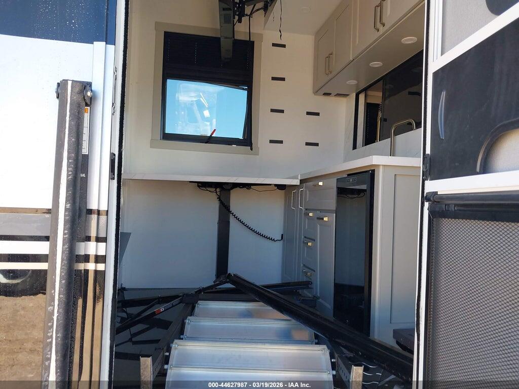 7T0FG3839SB001966 2025 BRINKLEY RV OTHER photo no. 8