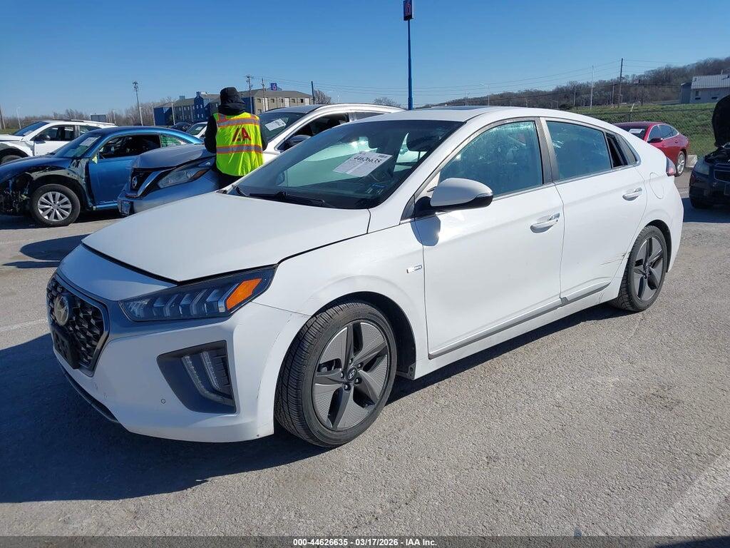 KMHC05LC3LU235159 2020 HYUNDAI IONIQ HYBRID photo no. 2