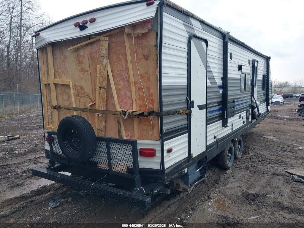 5SFPB3222ME475812 2021 HEARTLAND RV PIONEER photo no. 4