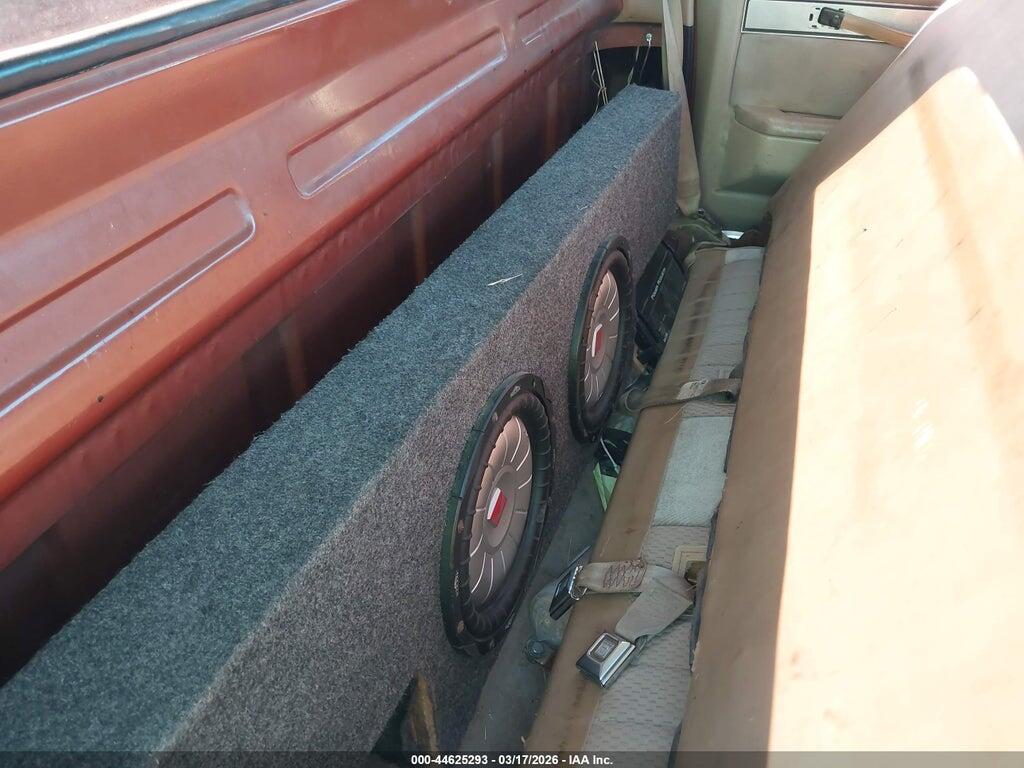 2GCDC14H3D1157918 1983 CHEVROLET C10 photo no. 8