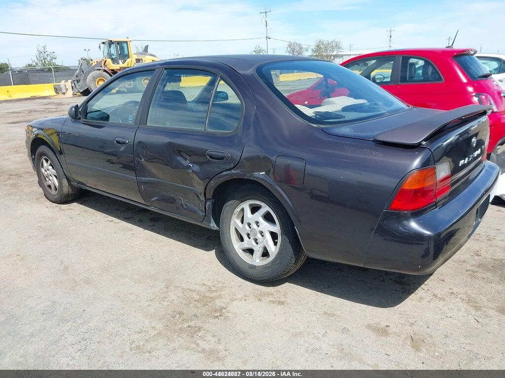 JN1CA21D1TT717052 1996 NISSAN MAXIMA photo no. 3