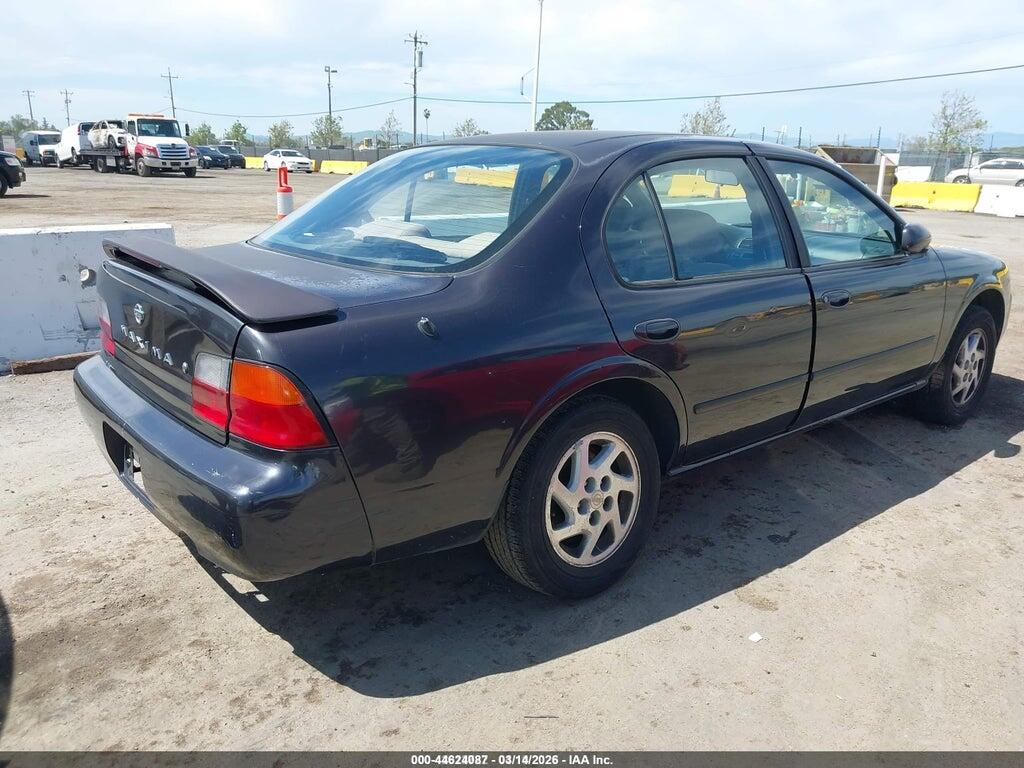 JN1CA21D1TT717052 1996 NISSAN MAXIMA photo no. 4