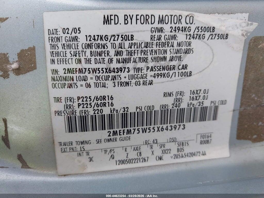 2MEFM75W55X643973 2005 MERCURY GRAND MARQUIS photo no. 9