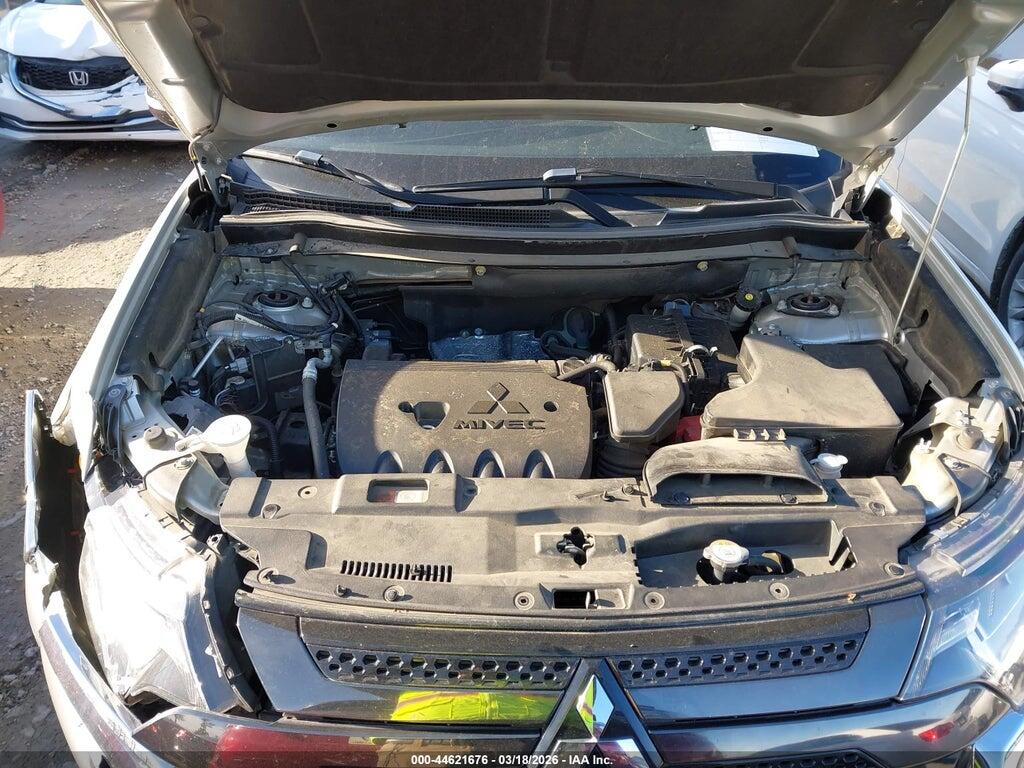 JA4AD3A32LZ008436 2020 MITSUBISHI OUTLANDER photo no. 10