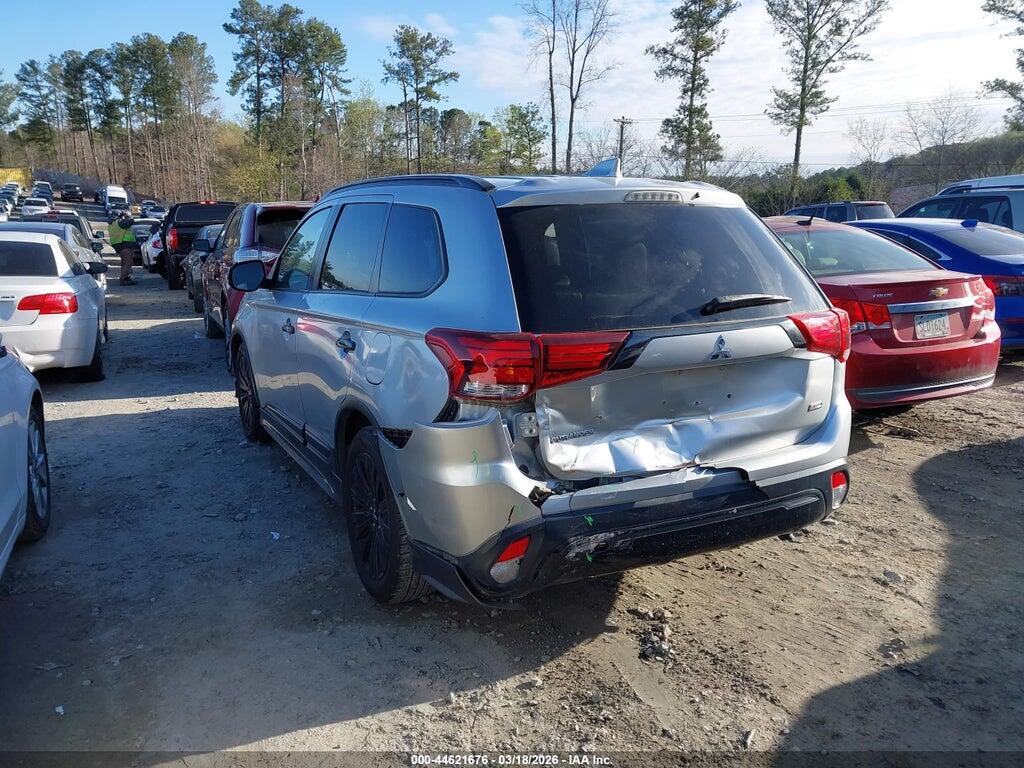 JA4AD3A32LZ008436 2020 MITSUBISHI OUTLANDER photo no. 3