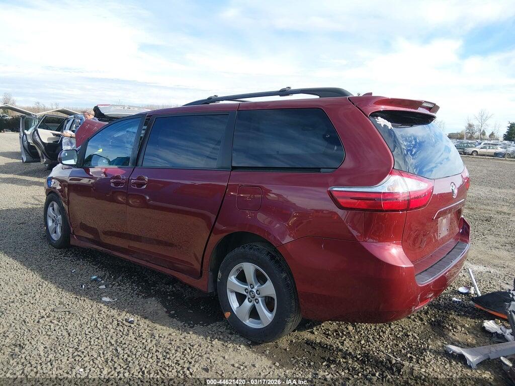 5TDKZ3DC5JS939597 2018 TOYOTA SIENNA photo no. 3