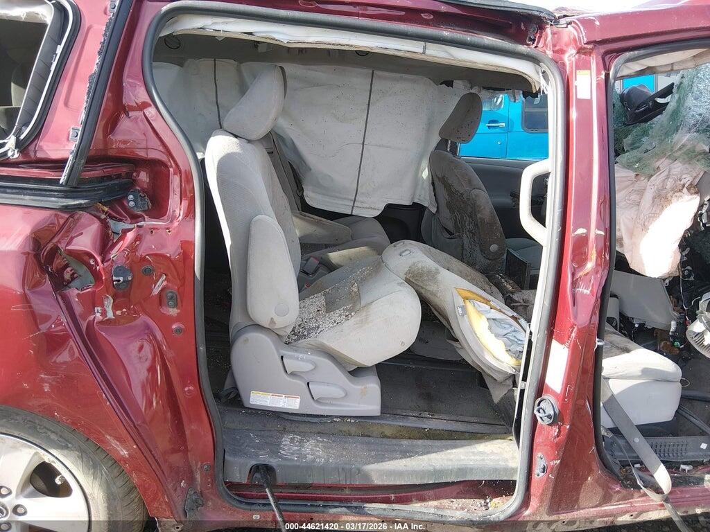 5TDKZ3DC5JS939597 2018 TOYOTA SIENNA photo no. 8