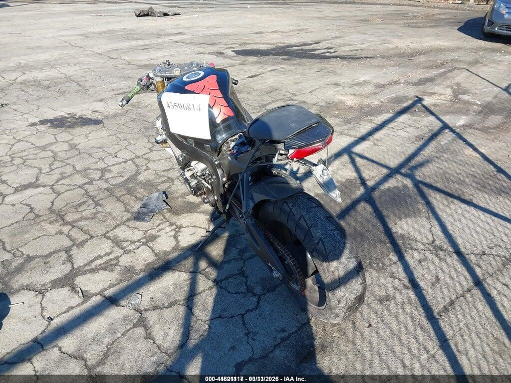 JS1GR7MA1G2100472 2016 SUZUKI GSX-R750 photo no. 3