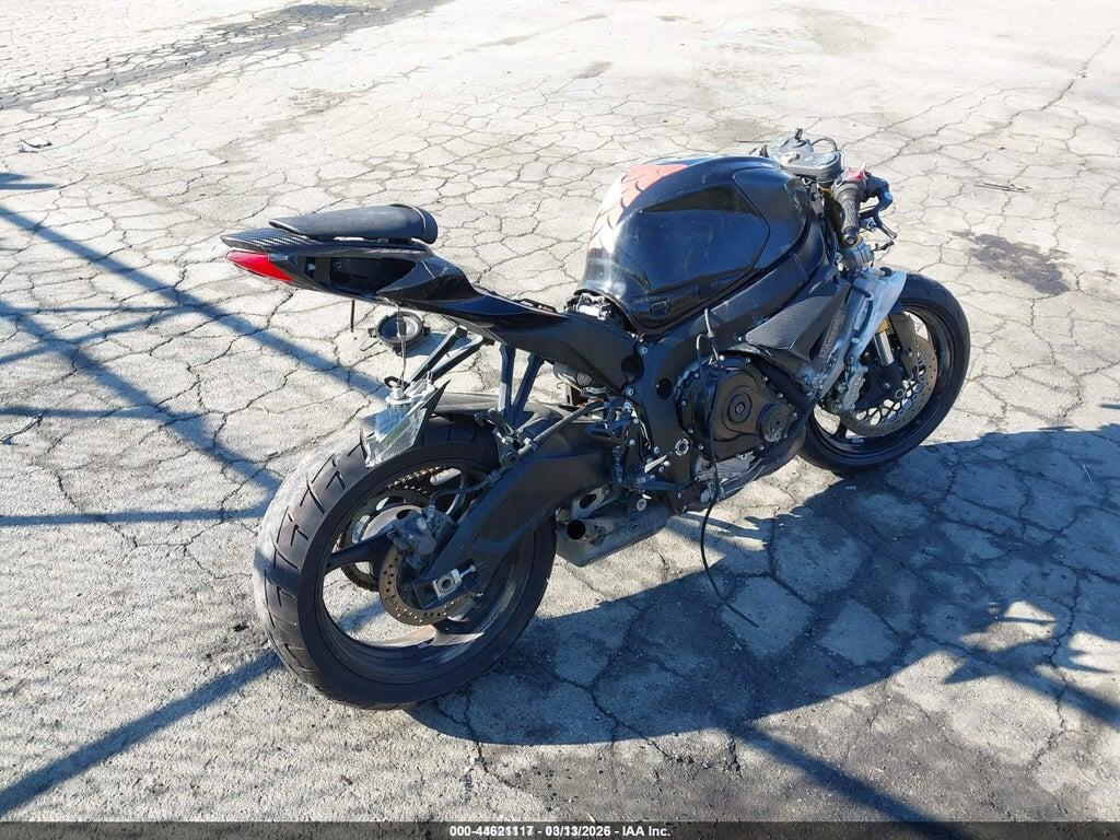JS1GR7MA1G2100472 2016 SUZUKI GSX-R750 photo no. 4