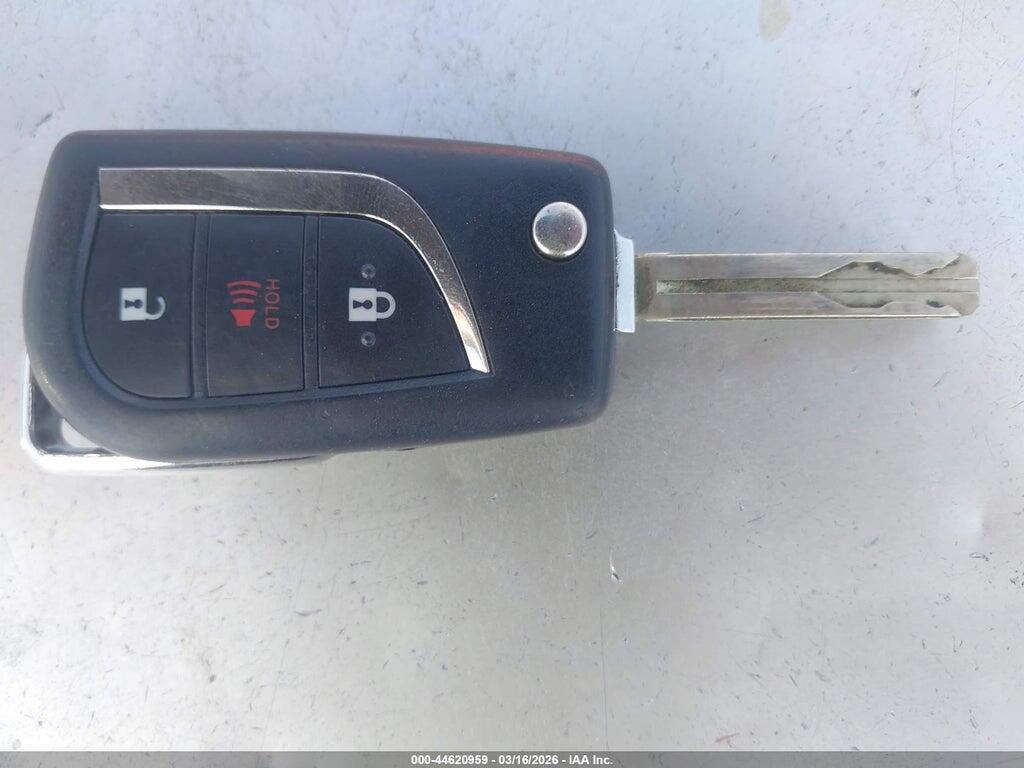 NMTKHMBX3JR056417 2018 TOYOTA C-HR photo no. 11