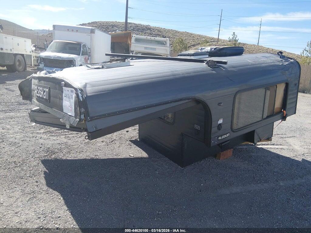 00000000092410057 2024 ALASKAN CABOVER 6.5 photo no. 2