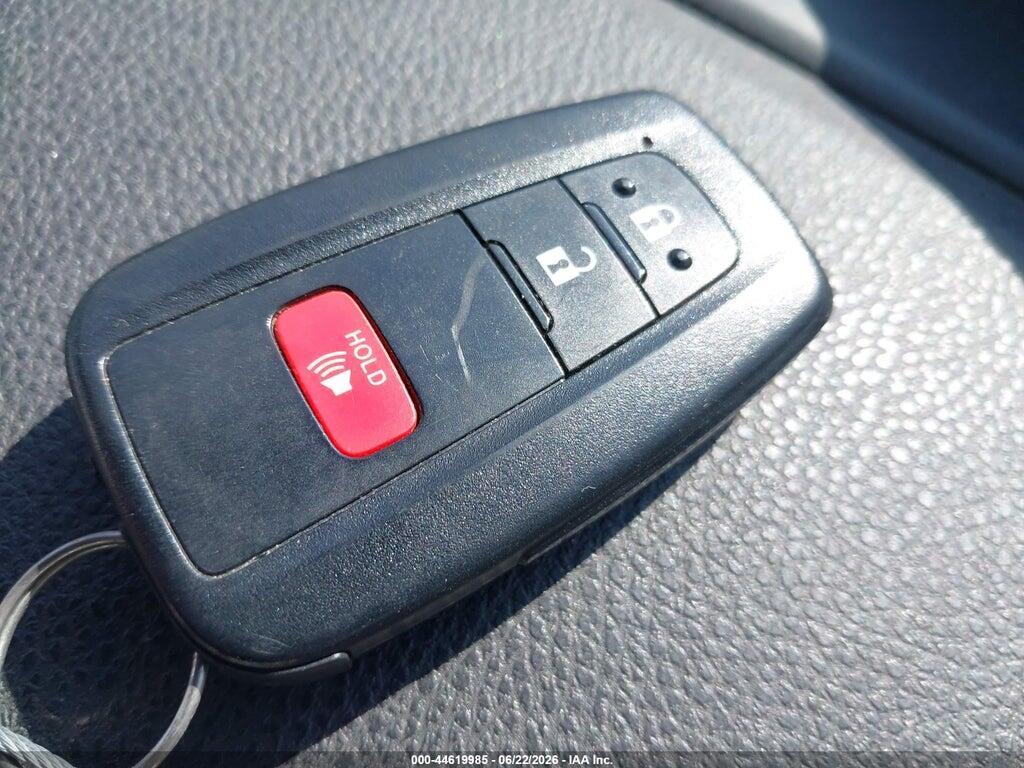 JTDKBRFU0J3060216 2018 TOYOTA PRIUS photo no. 11
