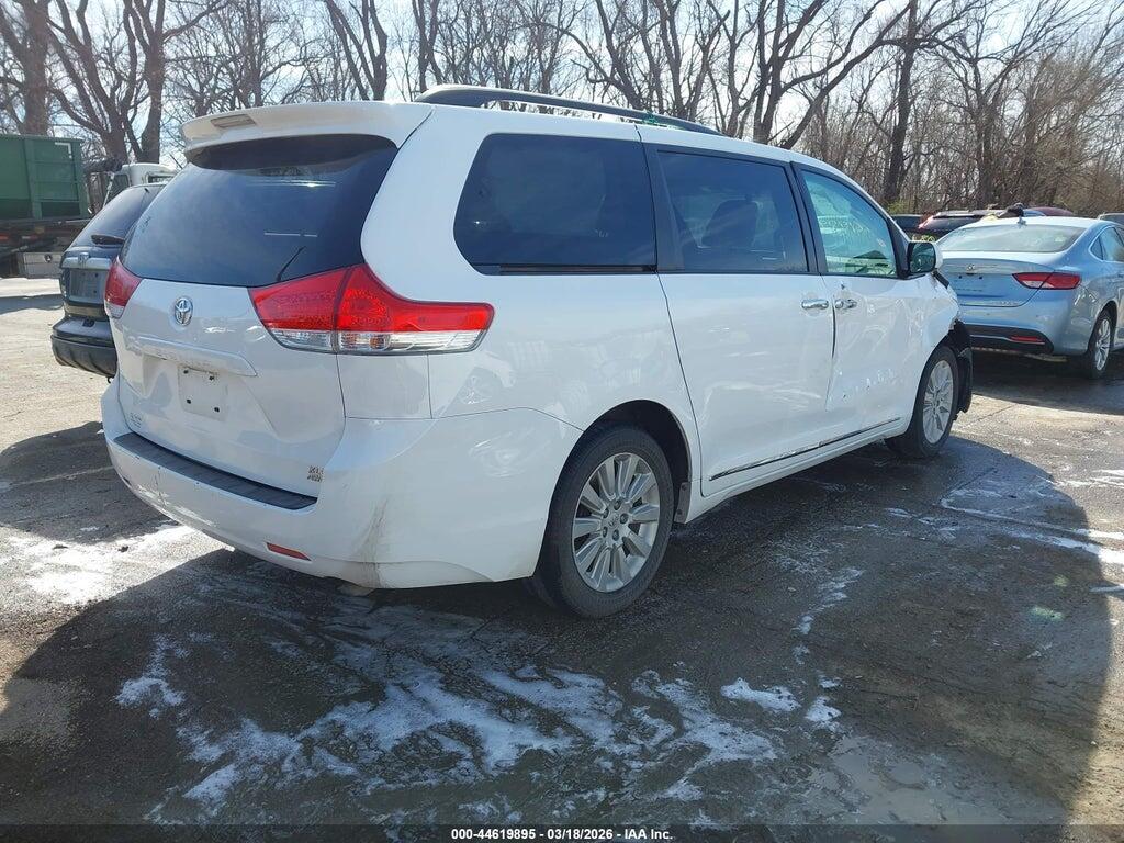 5TDDK3DC5DS059176 2013 TOYOTA SIENNA photo no. 4