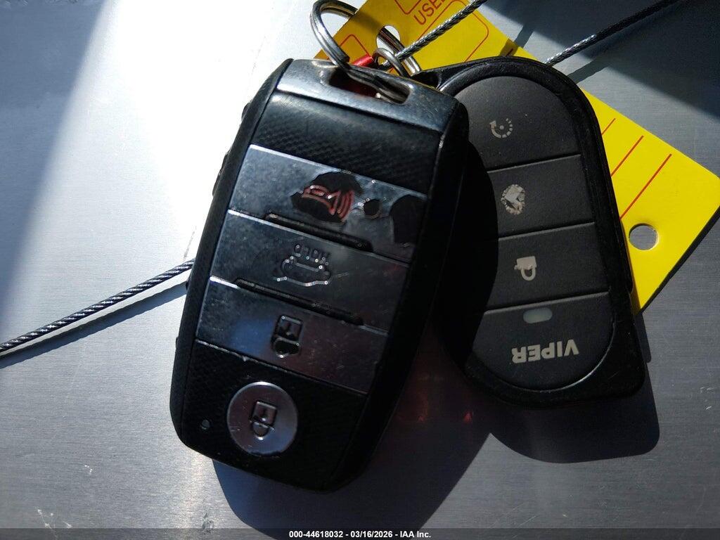 KNDJX3A54F7208622 2015 KIA SOUL photo no. 11