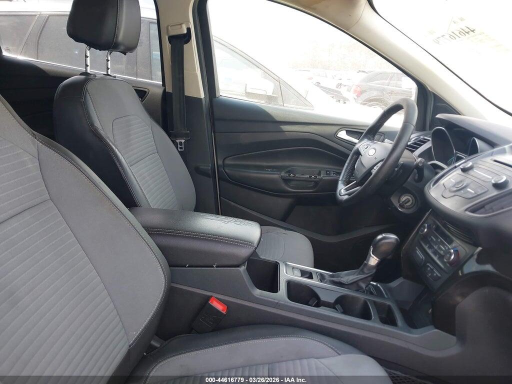 1FMCU0G99HUB56401 2017 FORD ESCAPE photo no. 5