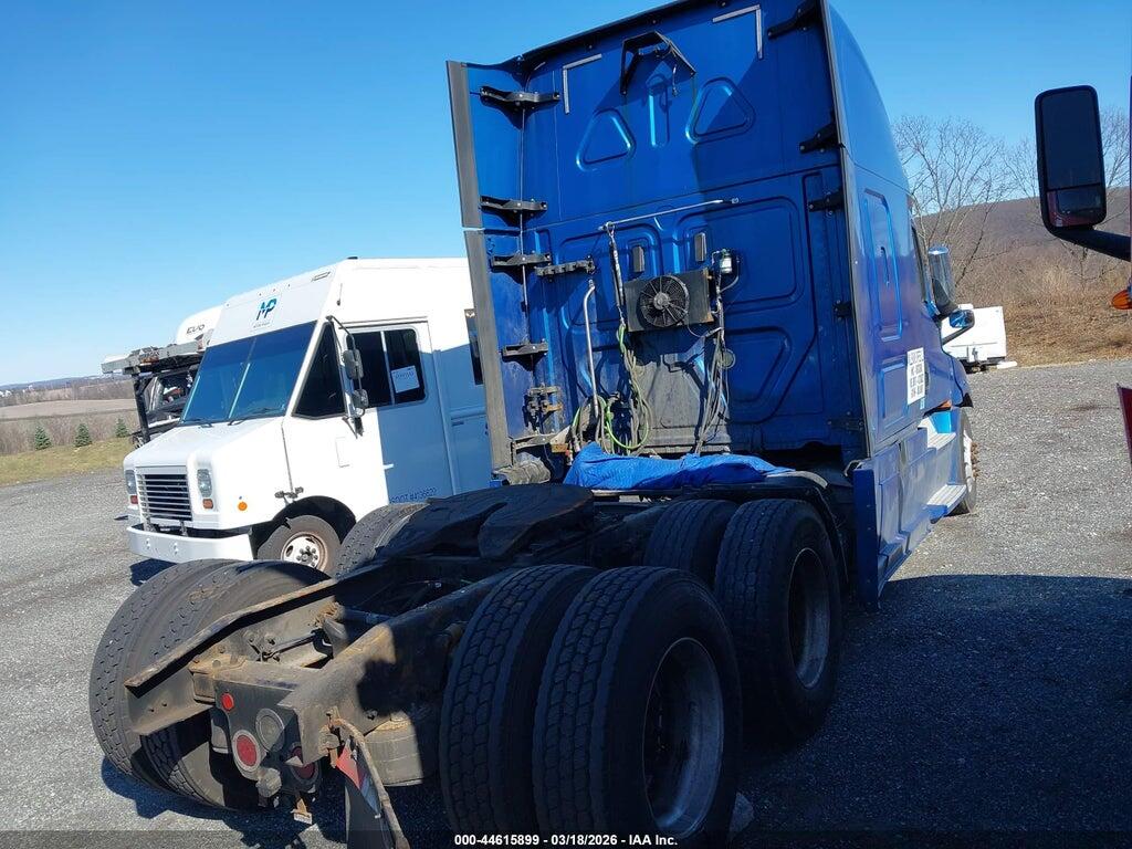 3AKJHHDR2JSJV0323 2018 FREIGHTLINER NEW CASCADIA 126 photo no. 4