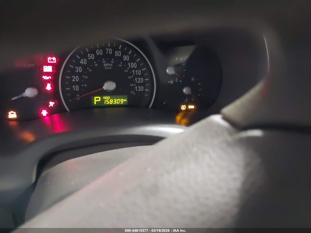 KNDMG4C72B6368595 2011 KIA SEDONA photo no. 7