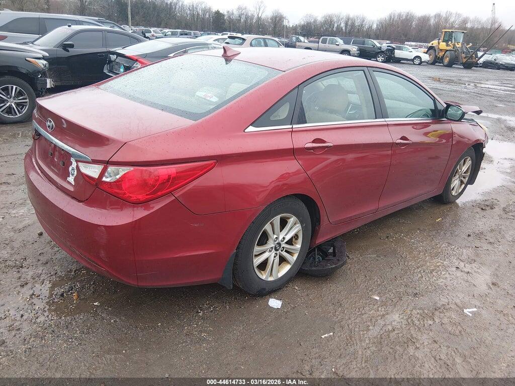5NPEB4AC7BH171821 2011 HYUNDAI SONATA photo no. 4