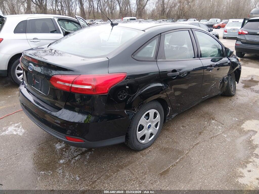 1FADP3E2XHL277036 2017 FORD FOCUS photo no. 4