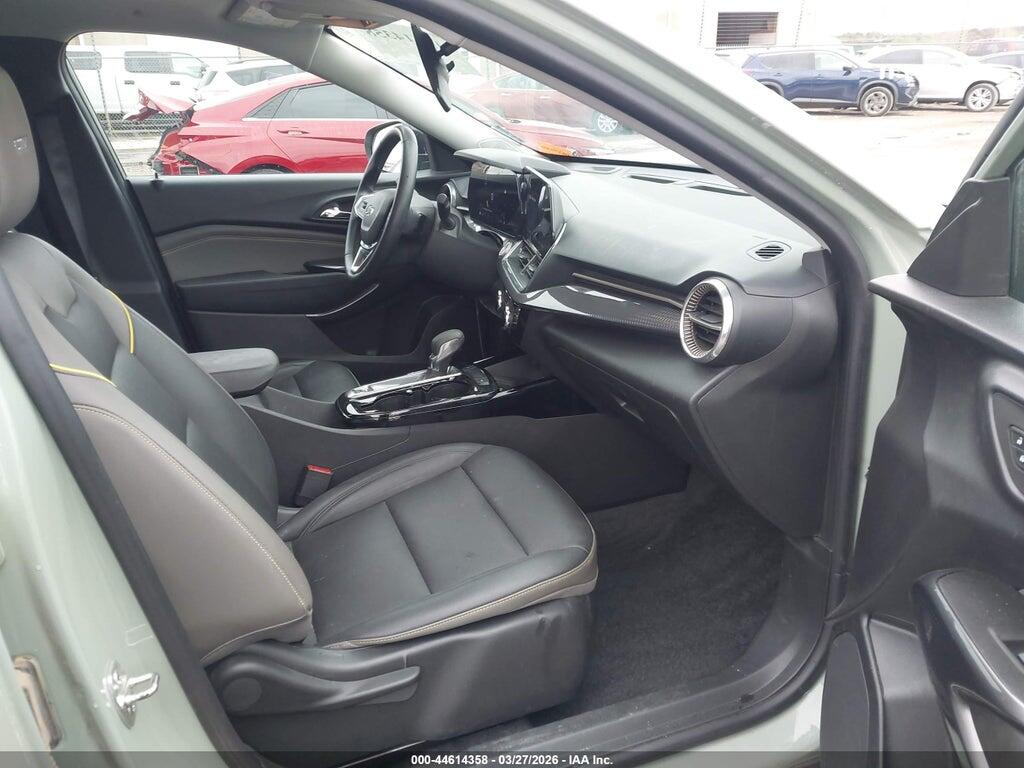 KL77LKEPXSC008239 2025 CHEVROLET TRAX photo no. 5