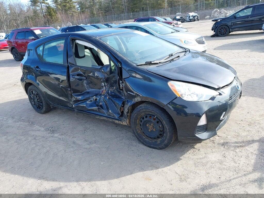 JTDKDTB35E1074120 2014 TOYOTA PRIUS C photo no. 1