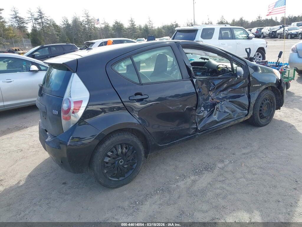 JTDKDTB35E1074120 2014 TOYOTA PRIUS C photo no. 4