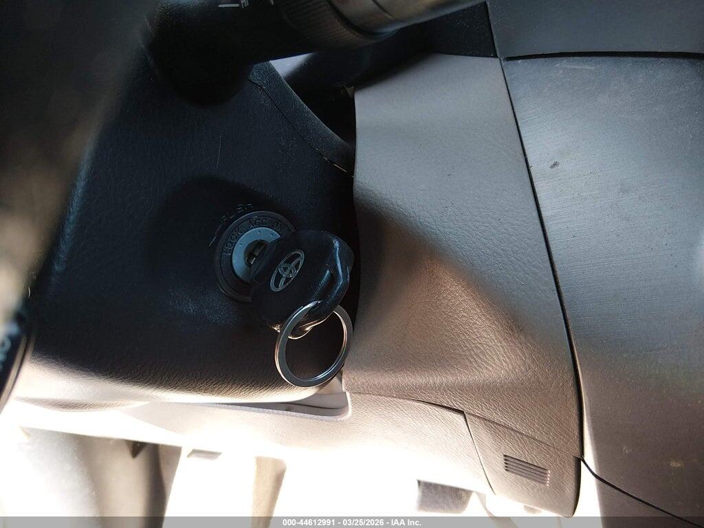 JTMBD33V176043033 2007 TOYOTA RAV4 photo no. 11