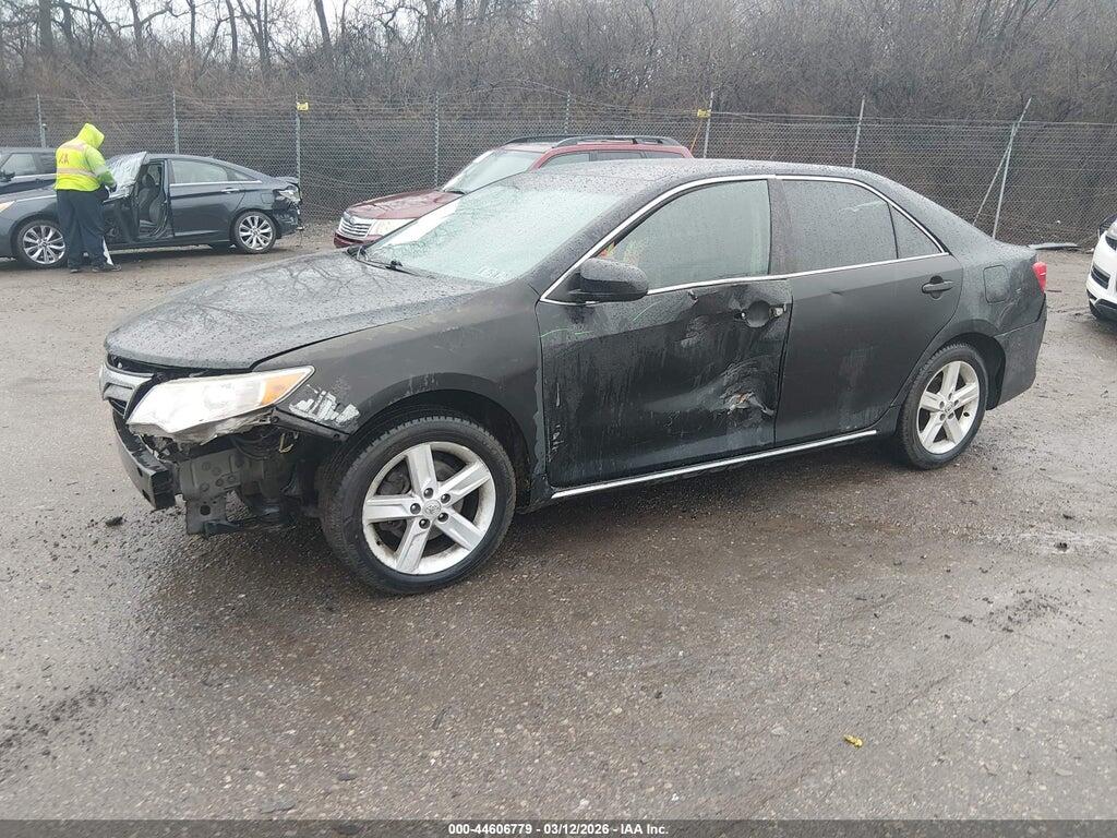 4T1BF1FK2CU518903 2012 TOYOTA CAMRY photo no. 2