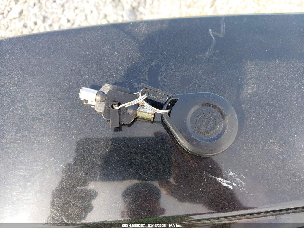 1HD1KGM14CB632341 2012 HARLEY-DAVIDSON FLTRU photo no. 11
