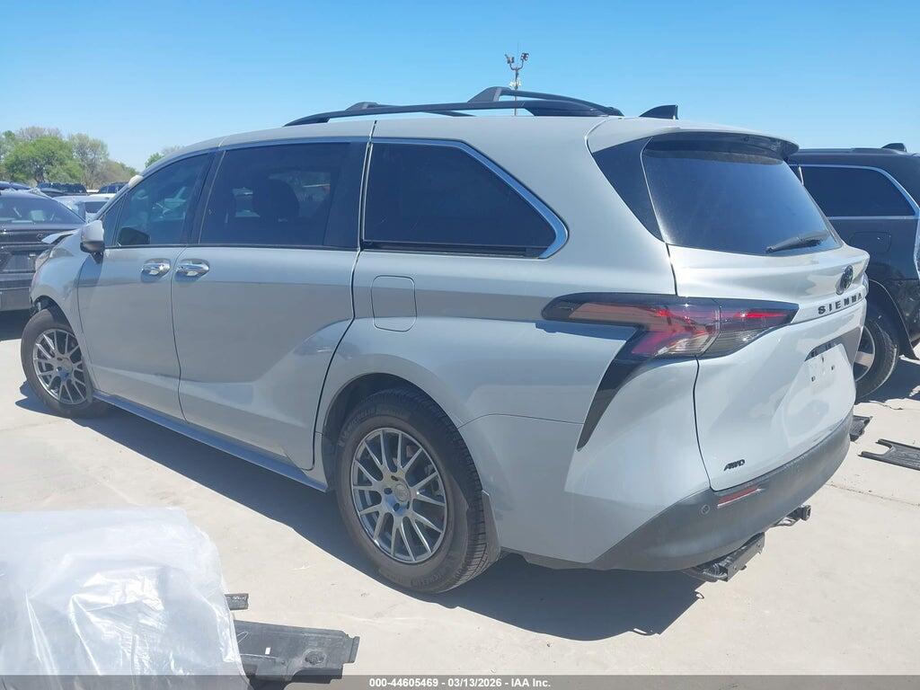5TDCSKFC4PS091480 2023 TOYOTA SIENNA photo no. 3