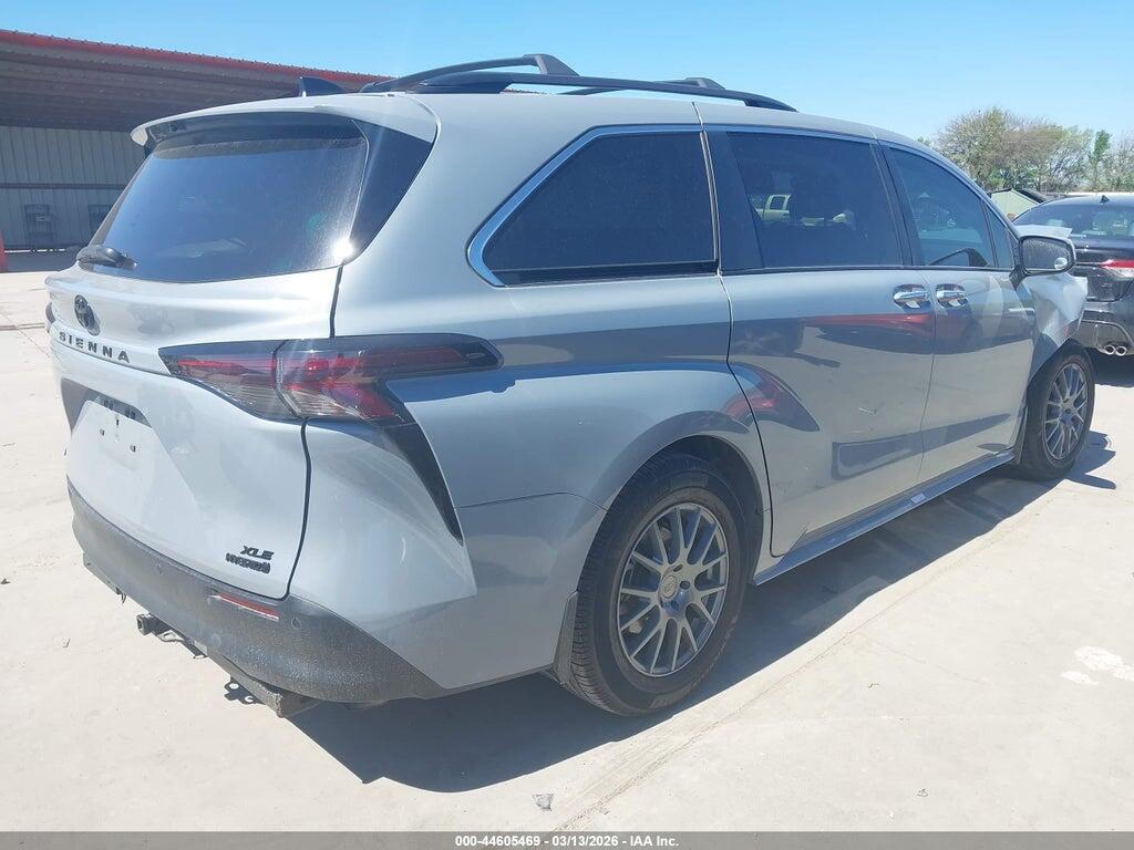 5TDCSKFC4PS091480 2023 TOYOTA SIENNA photo no. 4