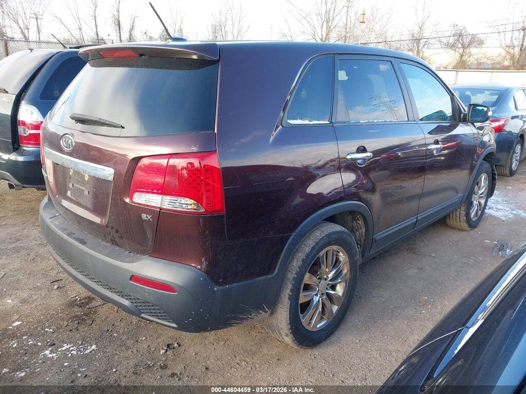 5XYKU4A10BG030477 2011 KIA SORENTO photo no. 4