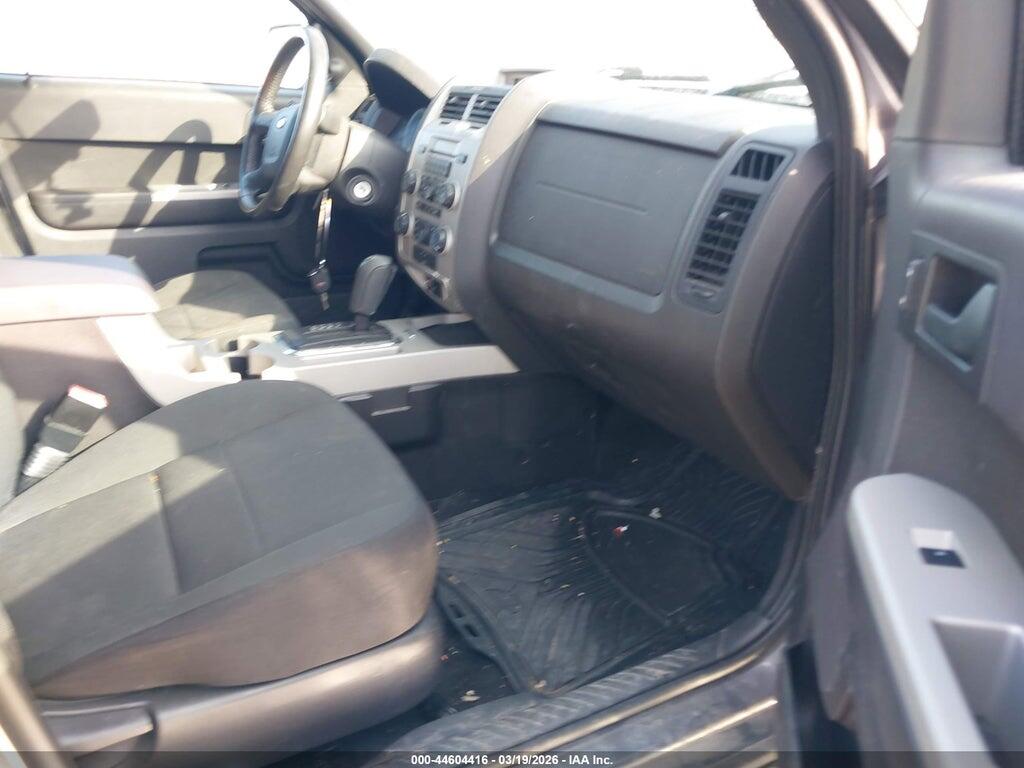 1FMCU03759KC59039 2009 FORD ESCAPE photo no. 5