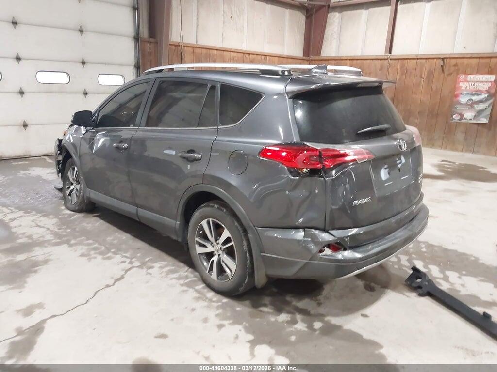 JTMRFREV2HD217973 2017 TOYOTA RAV4 photo no. 3
