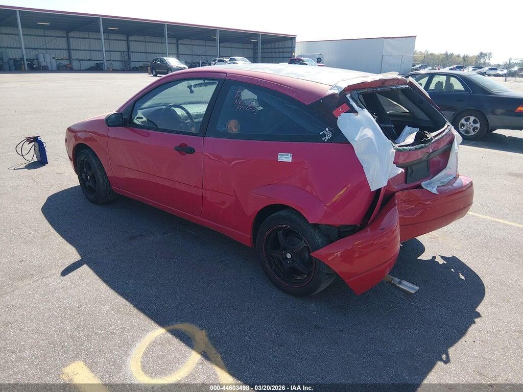 3FAFP31N05R148910 2005 FORD FOCUS photo no. 3
