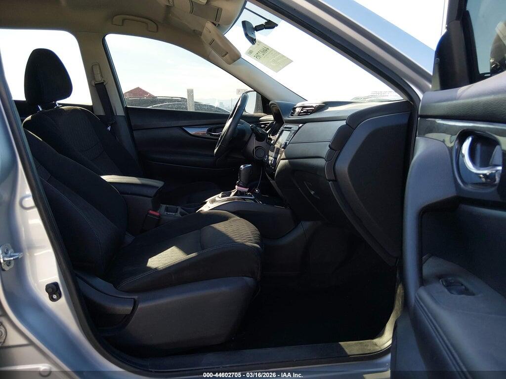 KNMAT2MV3JP573707 2018 NISSAN ROGUE photo no. 5