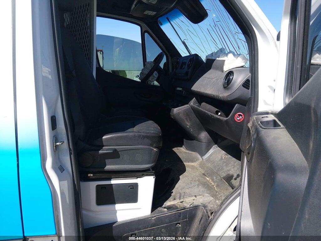 W1Y4NCHY9RT163008 2024 MERCEDES-BENZ SPRINTER 2500 photo no. 5