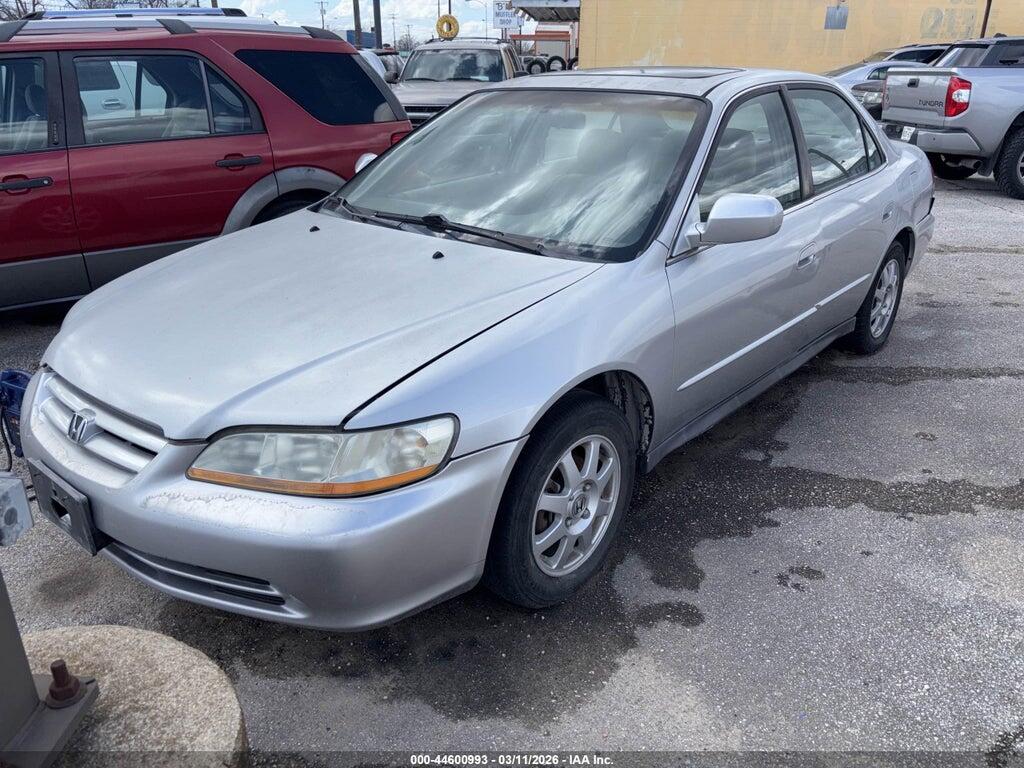 1HGCG56772A070989 2002 HONDA ACCORD photo no. 2