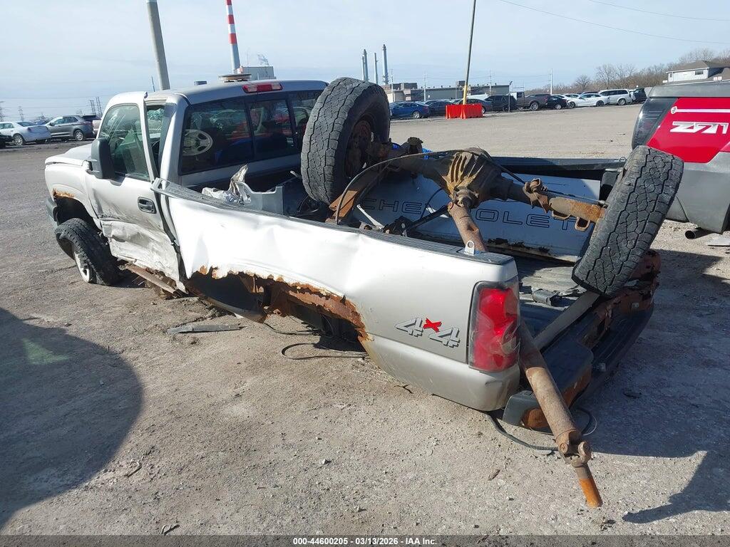 1GCHK24U75E302482 2005 CHEVROLET SILVERADO 2500HD photo no. 3