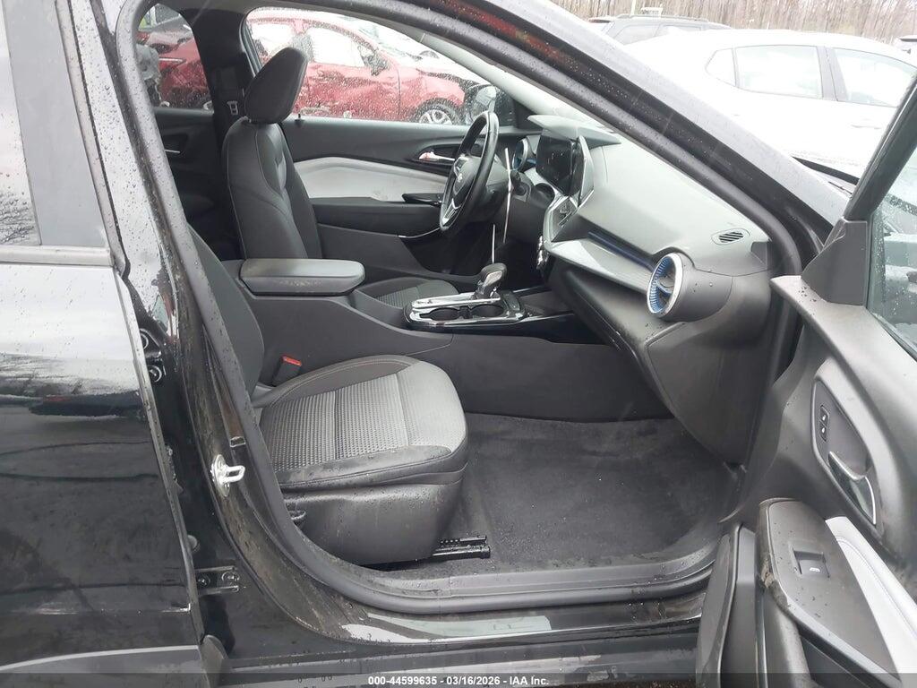 KL77LHEP3SC027699 2025 CHEVROLET TRAX photo no. 5