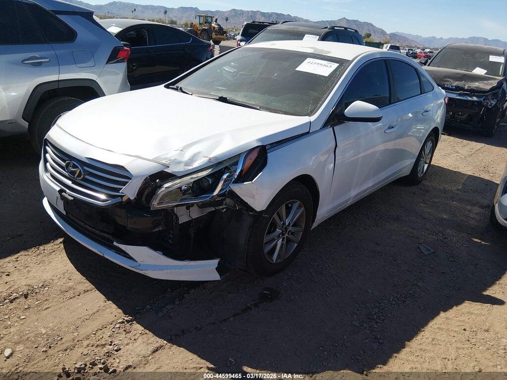5NPE24AF2HH531077 2017 HYUNDAI SONATA photo no. 2