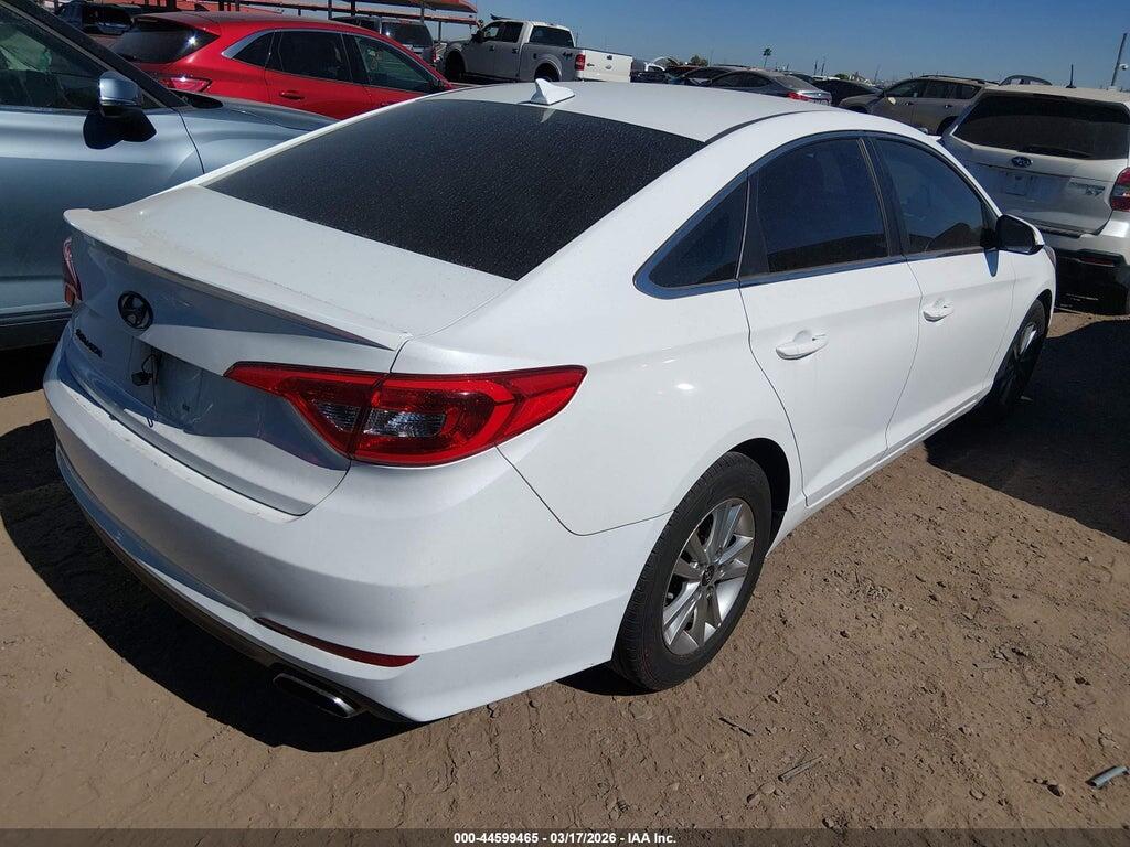 5NPE24AF2HH531077 2017 HYUNDAI SONATA photo no. 4